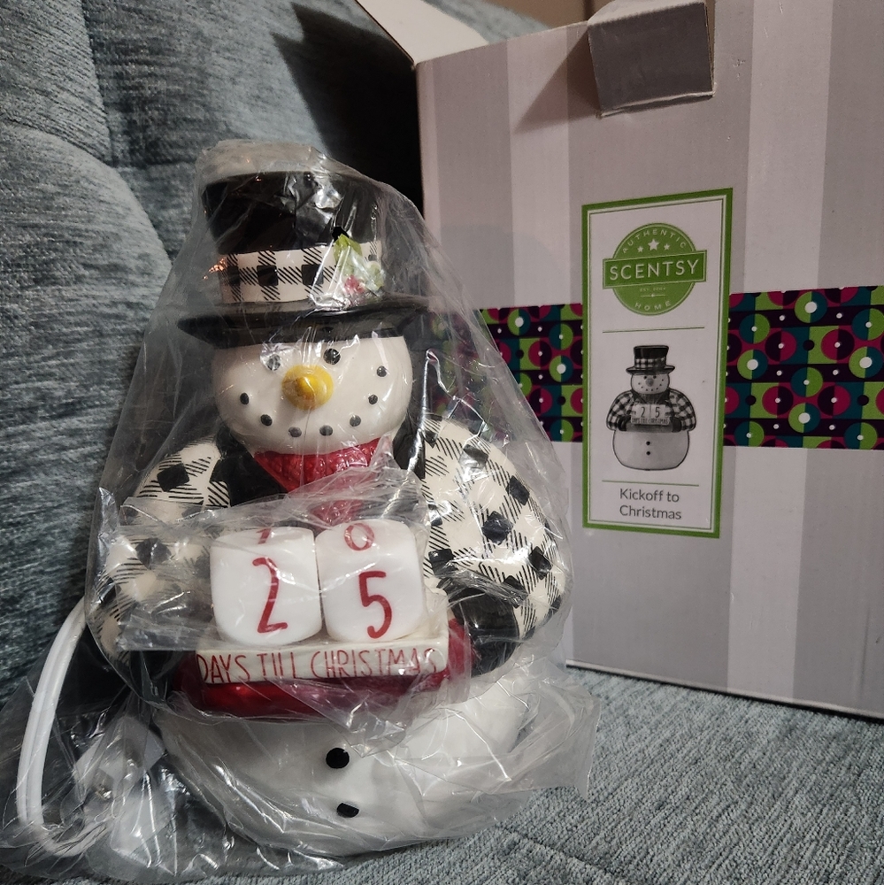 Kickoff to Christmas Scentsy Warmer